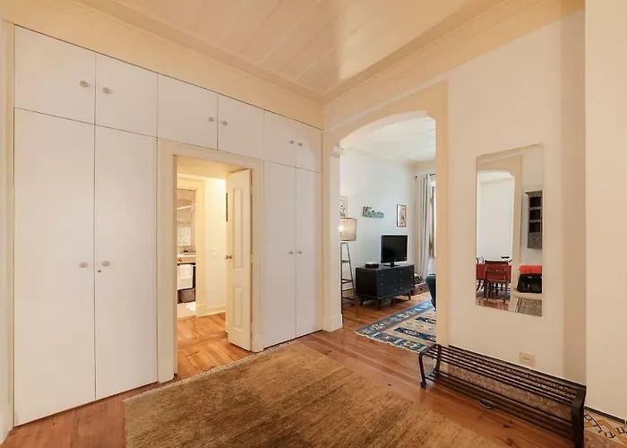Lägenhet 2 Bedroom With Patio Next To Avenida Da Liberdade *