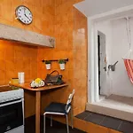 2 Bedroom With Patio Next To Avenida Da Liberdade شقة *