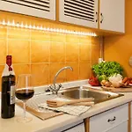 2 Bedroom With Patio Next To Avenida Da Liberdade شقة Lisboa