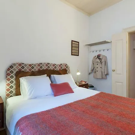 2 Bedroom With Patio Next To Avenida Da Liberdade Appartamento