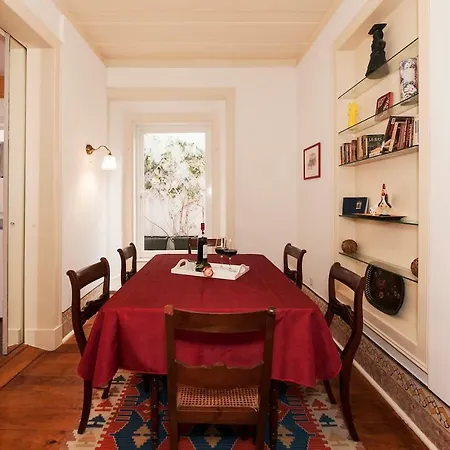 Appartamento 2 Bedroom With Patio Next To Avenida Da Liberdade