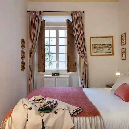 2 Bedroom With Patio Next To Avenida Da Liberdade Appartamento