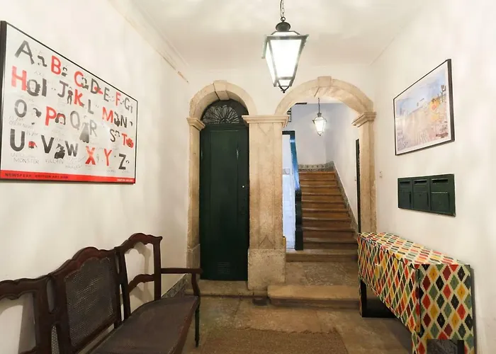 דירה 2 Bedroom With Patio Next To Avenida Da Liberdade